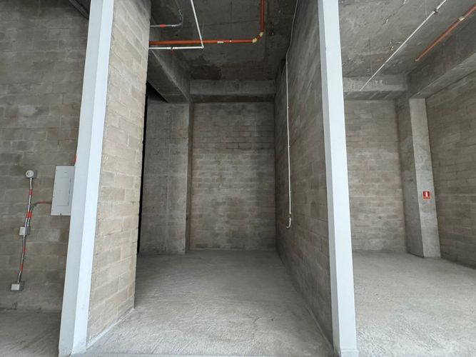 Local en arriendo en La América, Medellín, 30 m² · foto 4 de 11