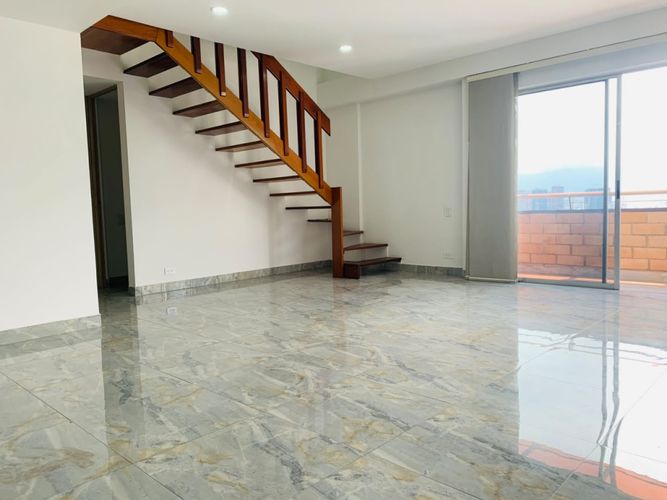 Apartamento de 4 alcobas en arriendo en Patio Bonito, Medellín, 132 m² · foto 14 de 16
