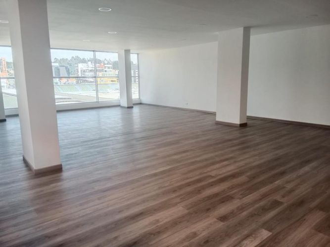 Oficina en venta en Unicentro, Tunja, 90 m² · foto 5 de 24