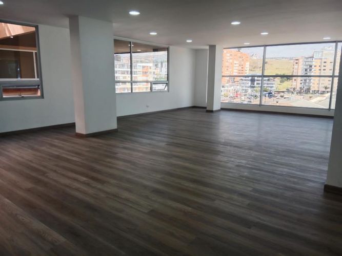 Oficina en venta en Unicentro, Tunja, 90 m² · foto 7 de 24