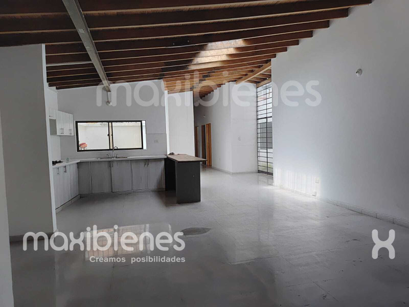 Apartamento en arriendo en Laureles, Medellín · foto 3 de 24