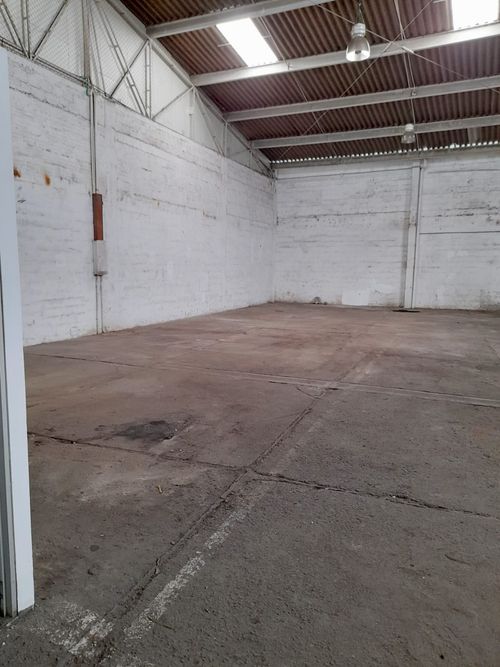 Bodega en arriendo en Manzanares, Cali, 652 m² · foto 6 de 9