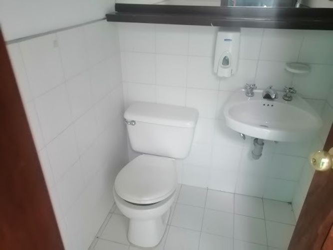 Oficina en arriendo en Santa María De Los Ángeles, Medellín, 70 m² · foto 12 de 12