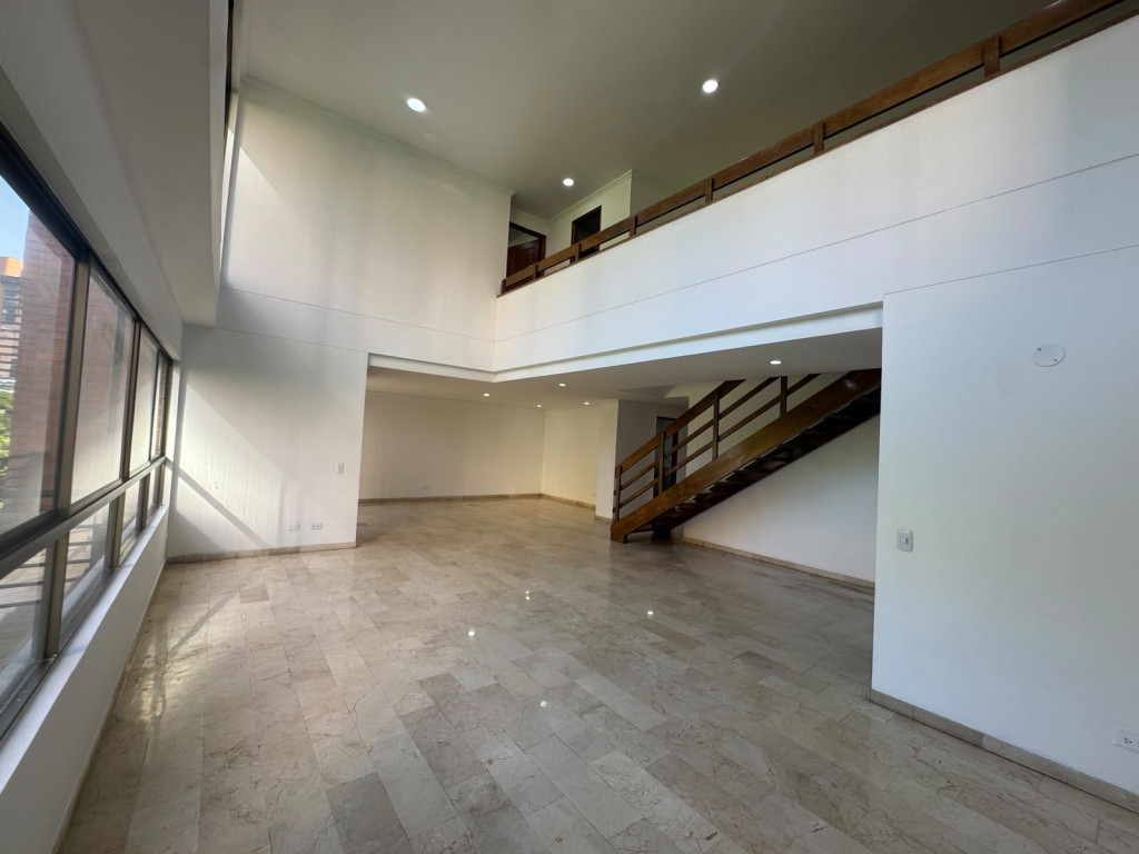Departamento en alquiler bajo precio de mercado en El tesoro