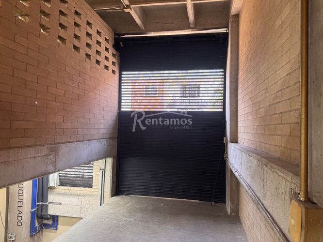 Bodega en venta en Trinidad, Medellín, 322 m² · foto 9 de 24