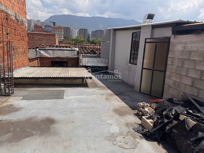 Bodega en venta en Trinidad, Medellín, 322 m² · foto 24 de 24