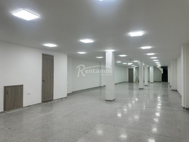 Local en arriendo en San Jose, Envigado, 250 m² · foto 2 de 21