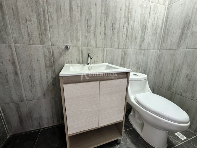 Local en arriendo en San Jose, Envigado, 250 m² · foto 8 de 21