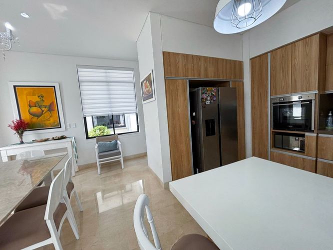 Casa de 5 alcobas en venta en Pance, Cali, 470 m² · foto 3 de 24