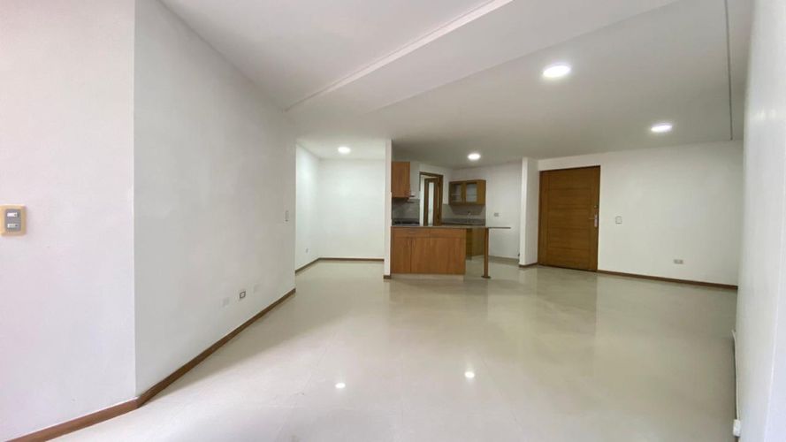 Apartamento de 3 alcobas en venta en Las Lomitas, Sabaneta, 97 m² · foto 2 de 20