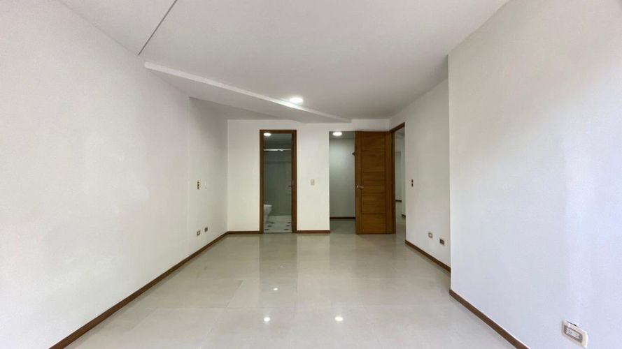 Apartamento de 3 alcobas en venta en Las Lomitas, Sabaneta, 97 m² · foto 6 de 20