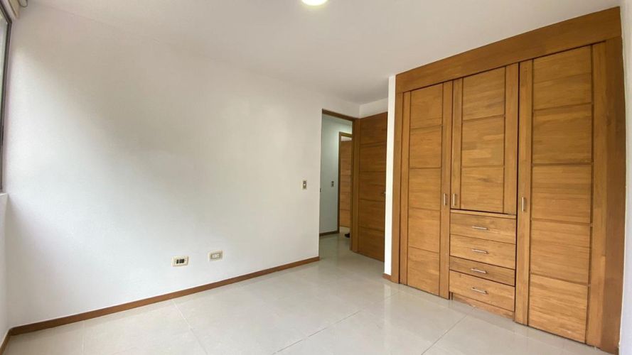 Apartamento de 3 alcobas en venta en Las Lomitas, Sabaneta, 97 m² · foto 10 de 20