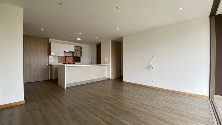 Apartamento de 2 alcobas en arriendo en El Poblado, Medellín, 100 m² · foto 3 de 18