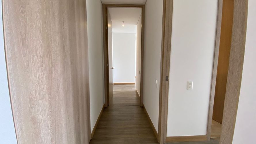 Apartamento de 2 alcobas en arriendo en El Poblado, Medellín, 100 m² · foto 8 de 18