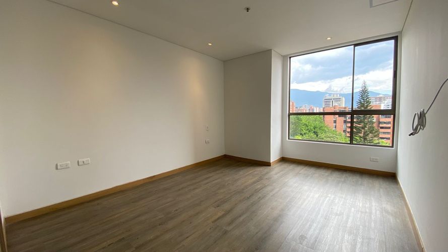 Apartamento de 2 alcobas en arriendo en El Poblado, Medellín, 100 m² · foto 9 de 18