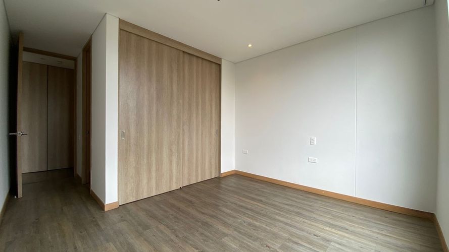 Apartamento de 2 alcobas en arriendo en El Poblado, Medellín, 100 m² · foto 15 de 18