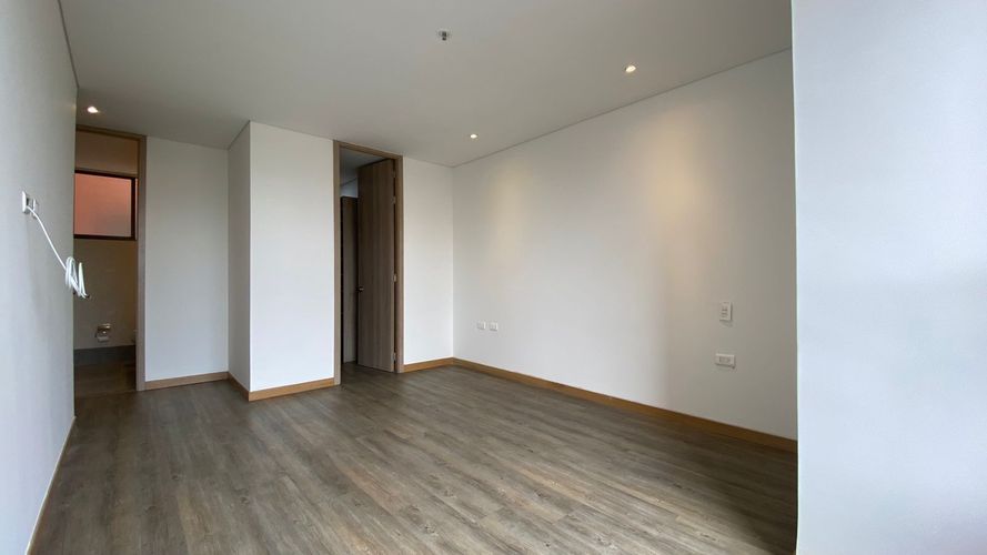 Apartamento de 2 alcobas en arriendo en El Poblado, Medellín, 100 m² · foto 16 de 18