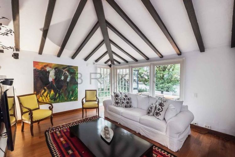 Casa de 3 alcobas en venta en Santa Barbara Alta, Bogotá, 403 m² · foto 5 de 21