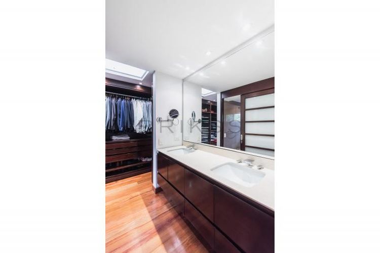 Casa de 3 alcobas en venta en Santa Barbara Alta, Bogotá, 403 m² · foto 10 de 21