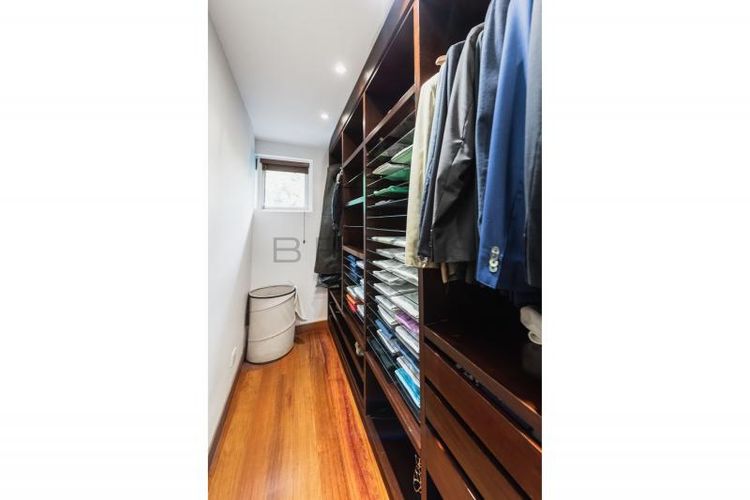 Casa de 3 alcobas en venta en Santa Barbara Alta, Bogotá, 403 m² · foto 11 de 21