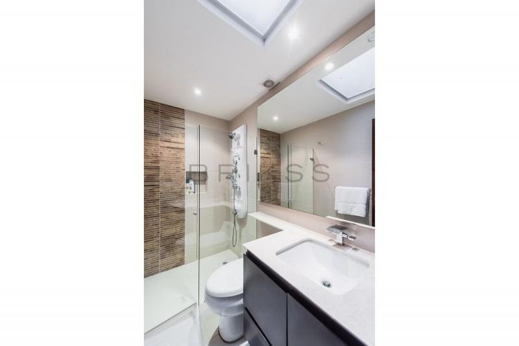 Casa de 3 alcobas en venta en Santa Barbara Alta, Bogotá, 403 m² · foto 13 de 21
