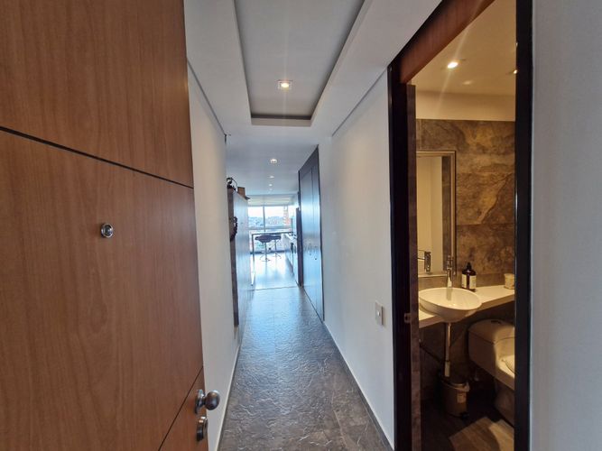 Apartaestudio en venta en Chapinero, Bogotá, 47 m² · foto 3 de 12