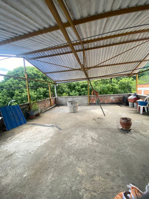 Apartamento de 6 alcobas en venta en El Carmen I, Floridablanca, 126 m² · foto 16 de 22