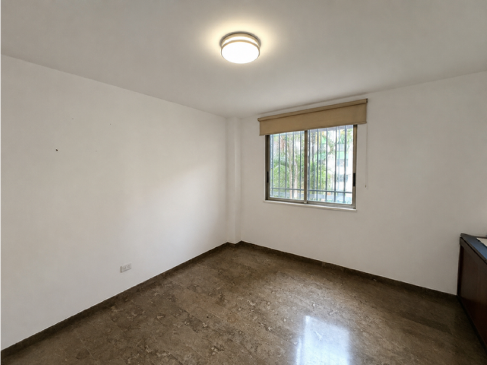 Apartamento en venta en Santa Teresita, Cali · foto 2 de 15