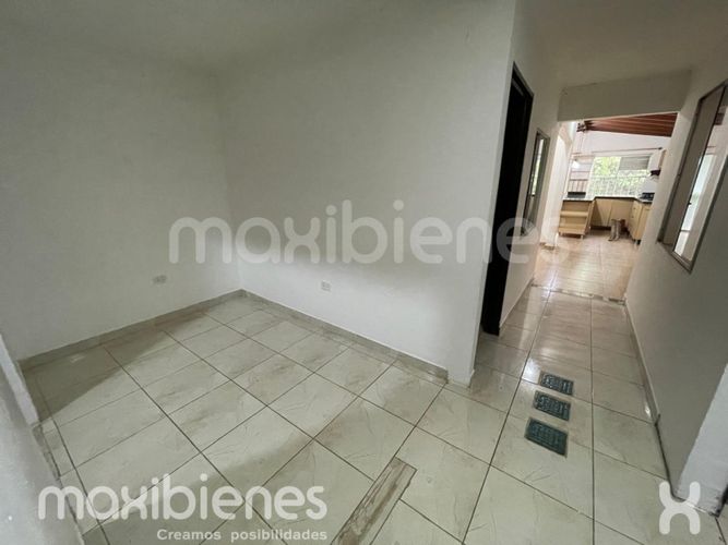 Apartamento en venta en Cataluña, Medellín · foto 5 de 14