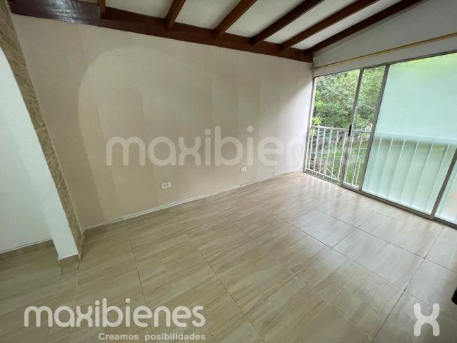 Apartamento en venta en Cataluña, Medellín · foto 9 de 14