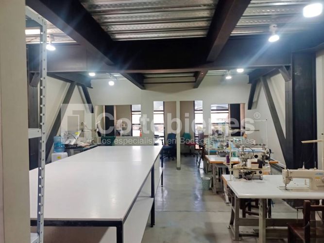 Bodega en arriendo en Campo Amor, Medellín, 90 m² · foto 6 de 11