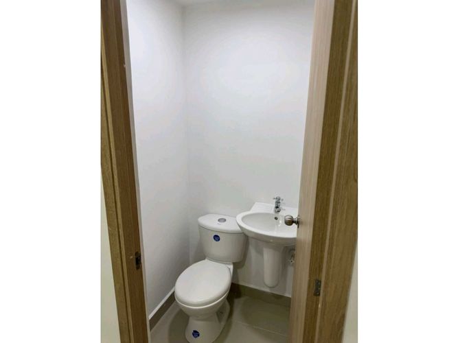 Oficina en arriendo en San Joaquin, Sabaneta, 32 m² · foto 11 de 12