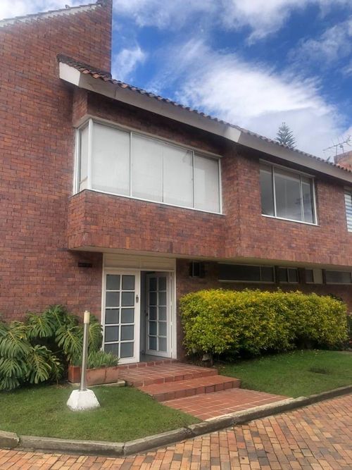 Casa de 3 alcobas en venta en San Jose De Bavaria, Bogotá, 270 m² · foto 6 de 24