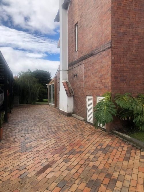Casa de 3 alcobas en venta en San Jose De Bavaria, Bogotá, 270 m² · foto 17 de 24