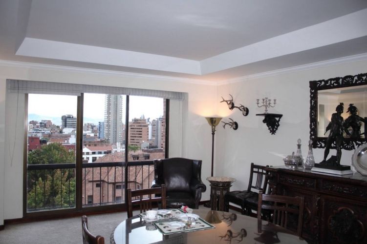Apartamento de 4 alcobas en venta en Emaus, Bogotá, 327 m² · foto 3 de 24