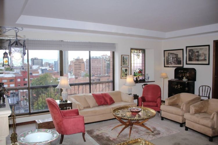 Apartamento de 4 alcobas en venta en Emaus, Bogotá, 327 m² · foto 5 de 24