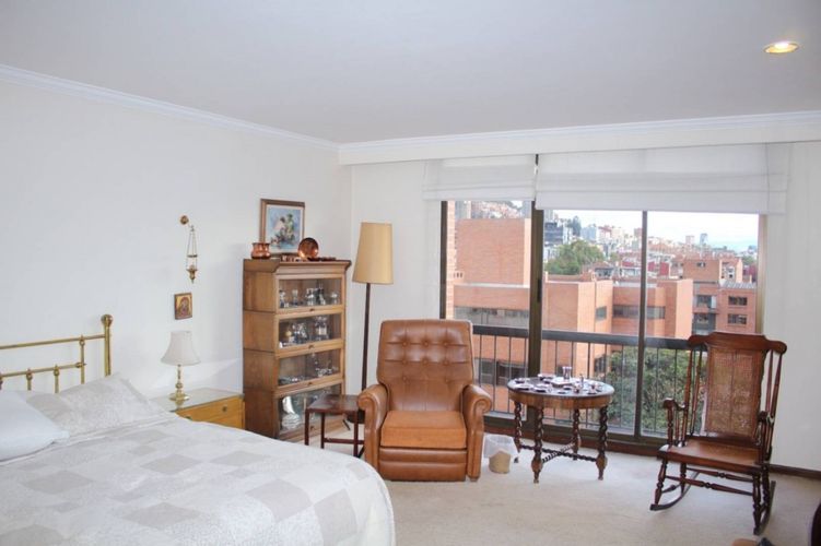 Apartamento de 4 alcobas en venta en Emaus, Bogotá, 327 m² · foto 16 de 24