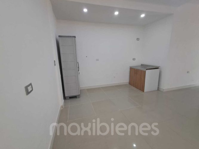 Local en arriendo en Los Colores, Medellín, 35 m² · foto 3 de 8