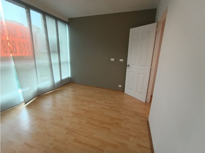 Oficina en arriendo en El Tesoro, Medellín, 33 m² · foto 8 de 12