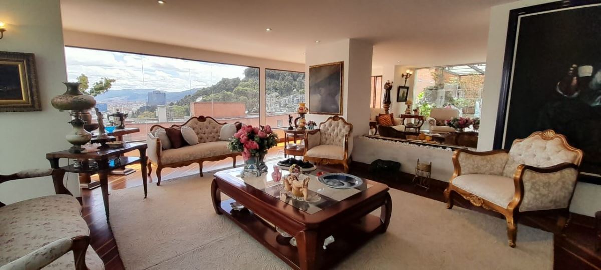 Apartamento en venta en El Refugio, Bogotá · foto 4 de 24