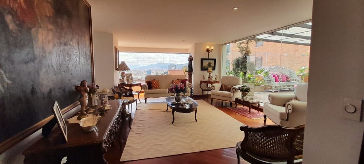 Apartamento en venta en El Refugio, Bogotá · foto 8 de 24