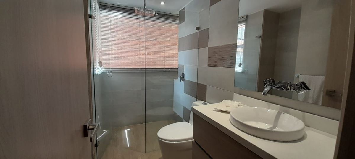 Apartamento en venta en El Refugio, Bogotá · foto 22 de 24