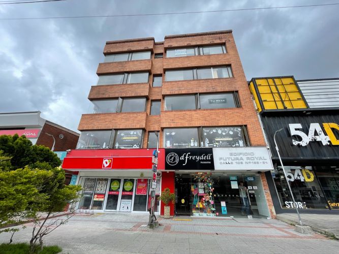 Oficina en Arriendo en San patricio, Bogotá