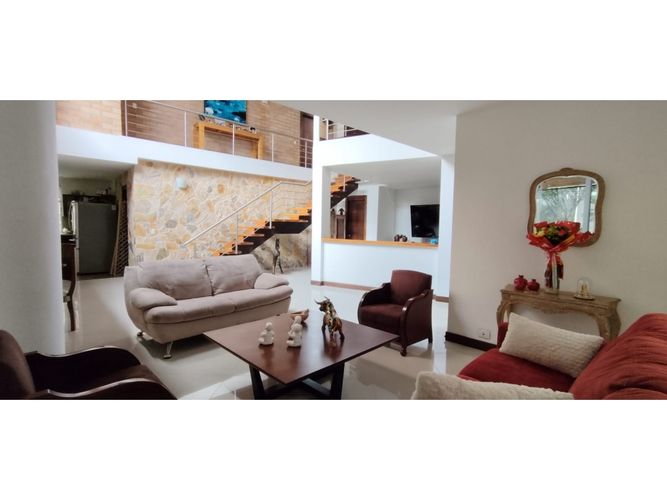 Apartaestudio en venta en La Doctora, Sabaneta, 466 m² · foto 1 de 23