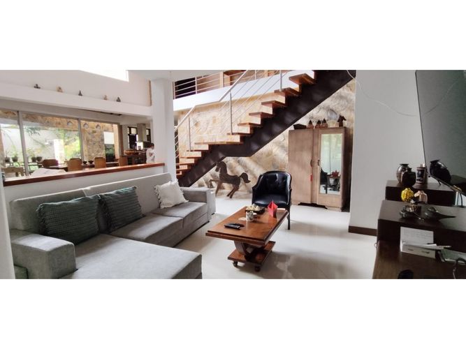Apartaestudio en venta en La Doctora, Sabaneta, 466 m² · foto 3 de 23