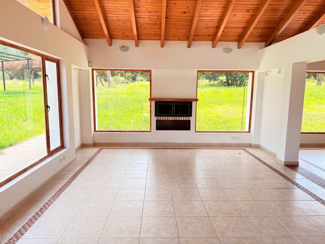 Casa de 3 alcobas en venta en Pueblo Viejo, Cota, 387 m² · foto 8 de 13