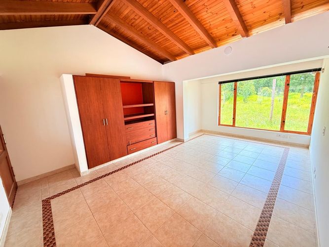 Casa de 3 alcobas en venta en Pueblo Viejo, Cota, 387 m² · foto 12 de 13