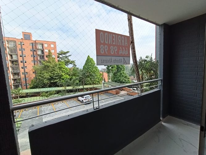 Apartamento de 3 alcobas en arriendo en Gascuña, Envigado, 85 m² · foto 6 de 13