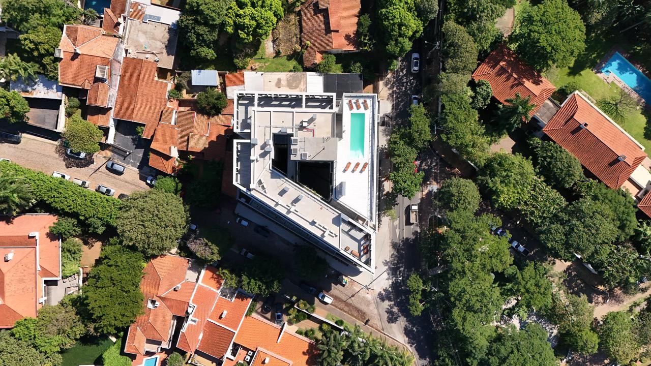 Exclusivo Departamento en el Edificio Laurus: Lujo y Confort en Ubicación Privilegiada