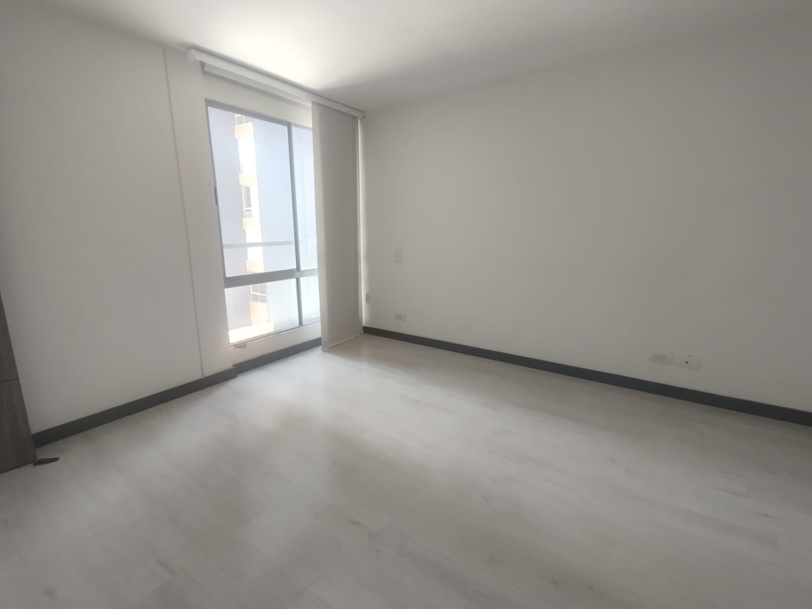 Apartamento en arriendo en Loma Del Escobero, Envigado · foto 11 de 15